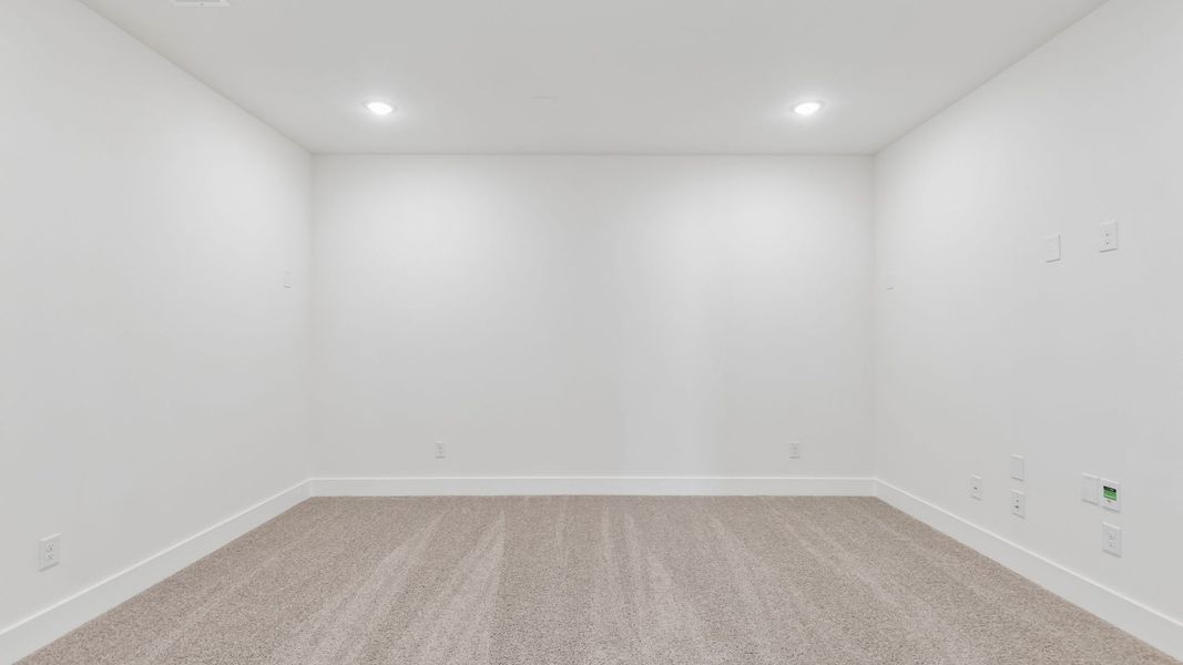 Spacious, unfurnished interior of a new home in Painted Tree 50' Series, McKinney (Image 24).