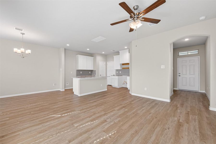 Spacious, unfurnished interior of a new home in Woodland Lakes, Huffman (Image 41).