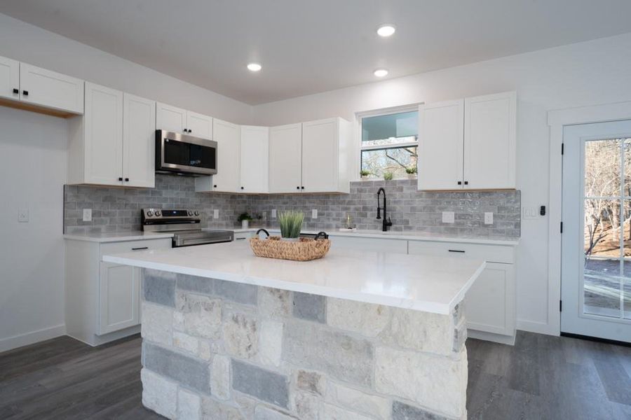 Furnished interior view inside a new home in , Bastrop (Image 7).