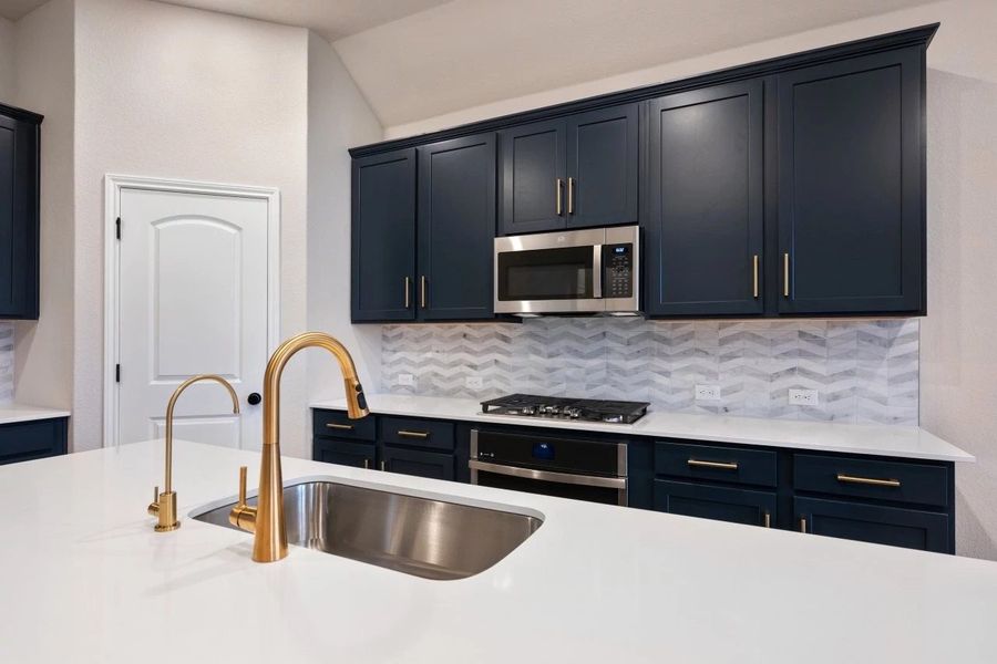 Furnished interior view inside a new home in Berry Creek Highlands, Georgetown (Image 9).