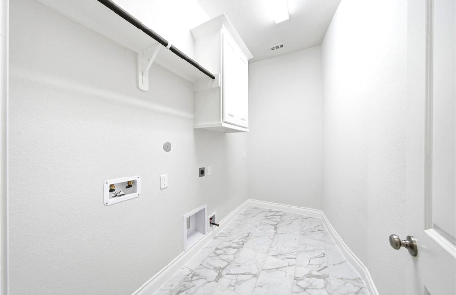 Spacious, unfurnished interior of a new home in The Highlands 55′, Porter (Image 30).