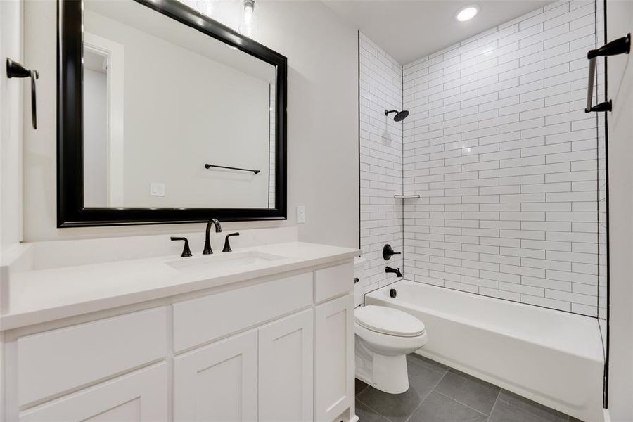 Furnished interior view inside a new home in King Crossing Estates, Van Alstyne (Image 6). Furnished interior view inside a new home in King Crossing Estates, Van Alstyne (Image 6).