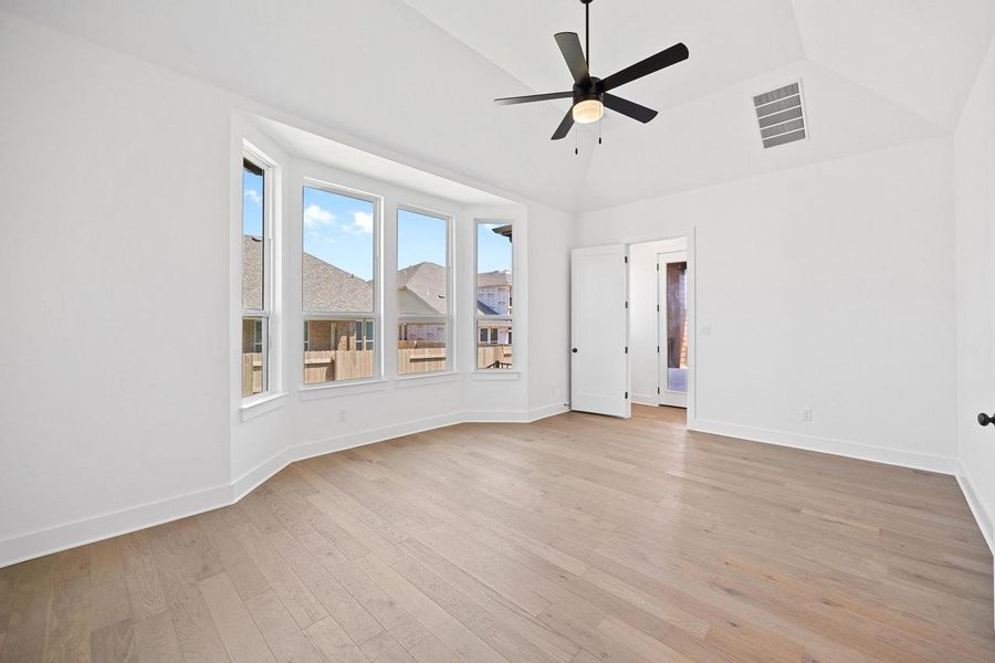 Spacious, unfurnished interior of a new home in Flora, Hutto (Image 17). Spacious, unfurnished interior of a new home in Flora, Hutto (Image 17).