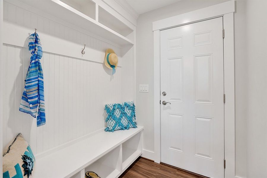 Cooper's Bay, Coat & Cubby