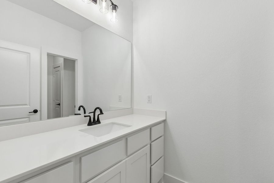 Furnished interior view inside a new home in Dove Hollow, Waxahachie (Image 15).