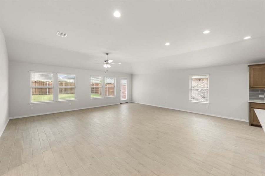 12. 3233 Timineri - Dining (2)