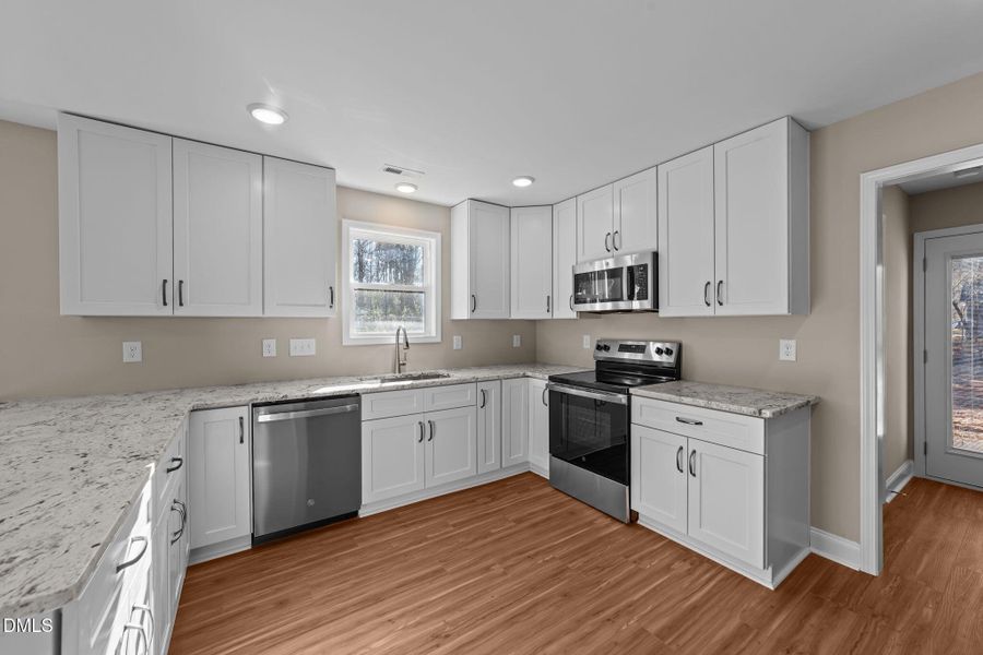 28-web-or-mls-VB4A8384