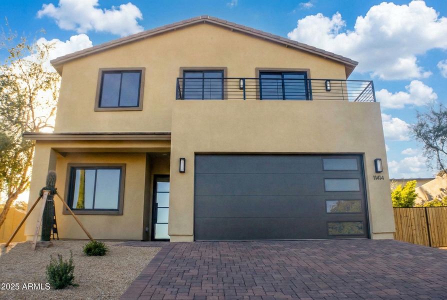 Pinto Exterior - Edited