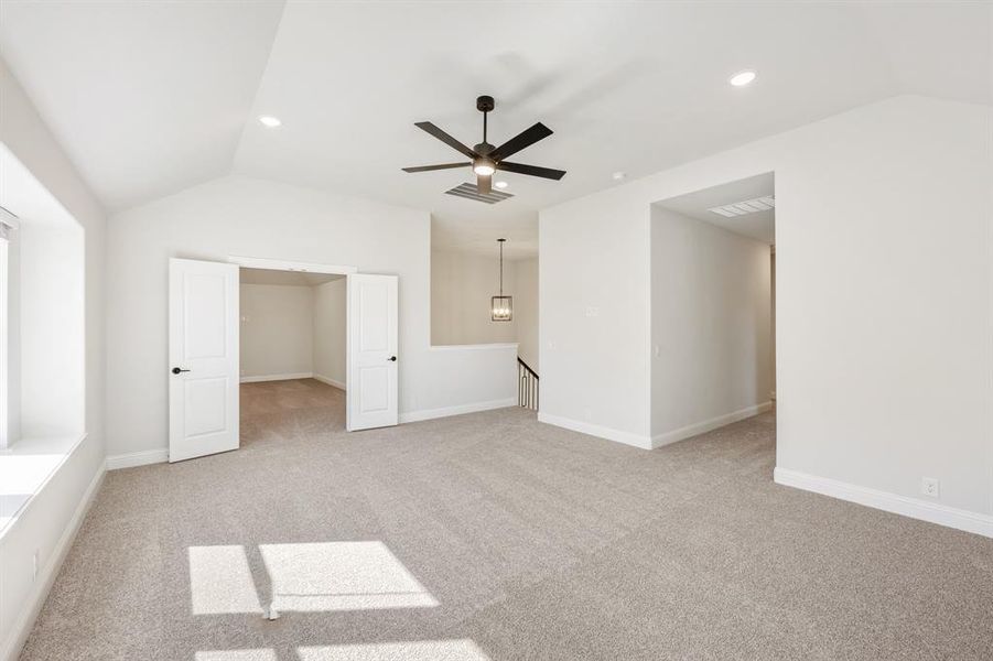 Spacious, unfurnished interior of a new home in Ridge Ranch Classic 60, Mesquite (Image 32).