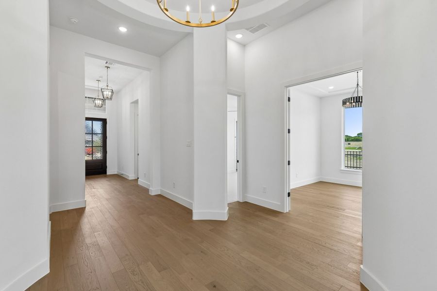 Spacious, unfurnished interior of a new home in The Parks at Wilson Creek, Celina (Image 21). Spacious, unfurnished interior of a new home in The Parks at Wilson Creek, Celina (Image 21).