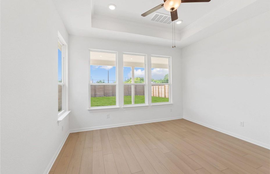 Spacious, unfurnished interior of a new home in Horizon Lake, Leander (Image 37). Spacious, unfurnished interior of a new home in Horizon Lake, Leander (Image 37).