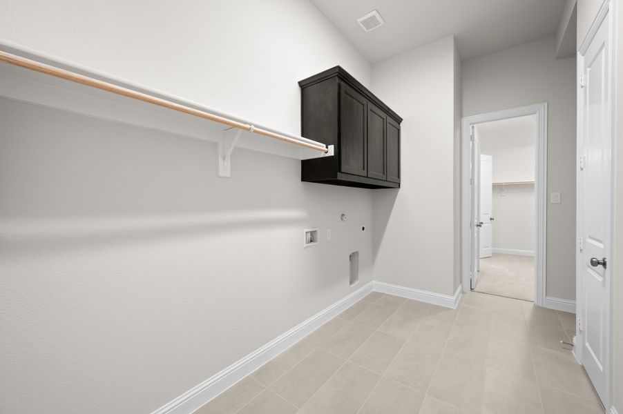 Spacious, unfurnished interior of a new home in Redden Farms, Midlothian (Image 18). Spacious, unfurnished interior of a new home in Redden Farms, Midlothian (Image 18).