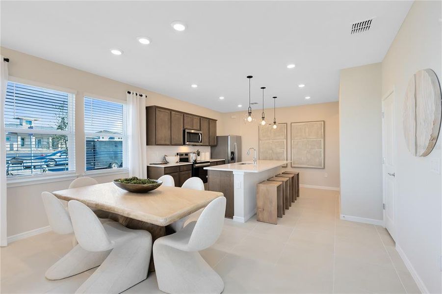 Furnished interior view inside a new home in Tohoqua, Kissimmee (Image 9).