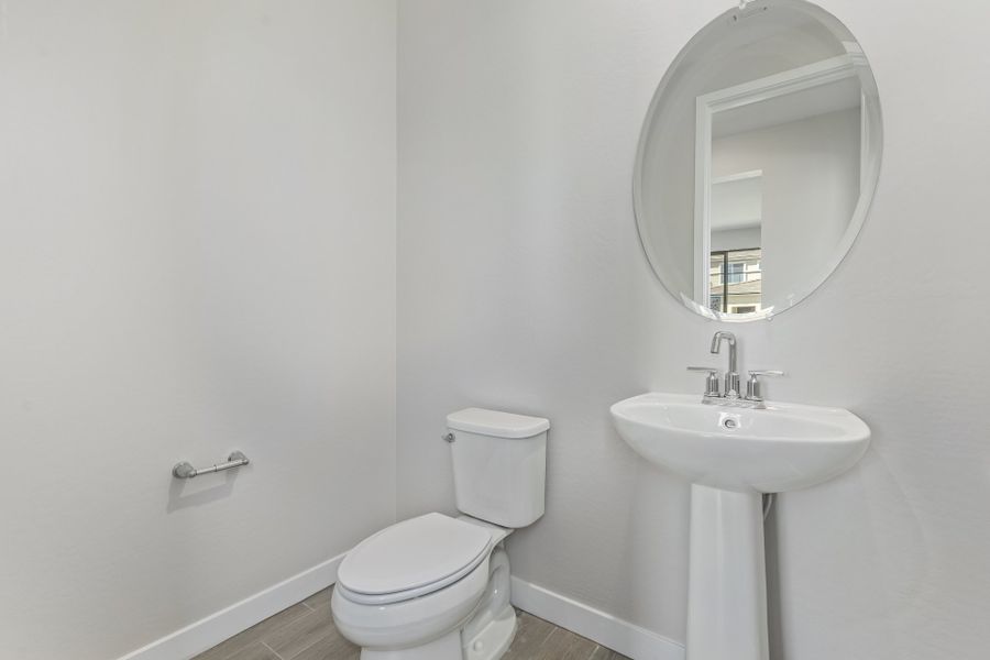 Furnished interior view inside a new home in Rialta, Mesa (Image 5).