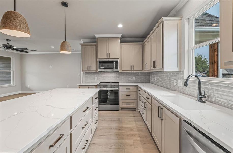 Furnished interior view inside a new home in , Glen Rose (Image 10). Furnished interior view inside a new home in , Glen Rose (Image 10).