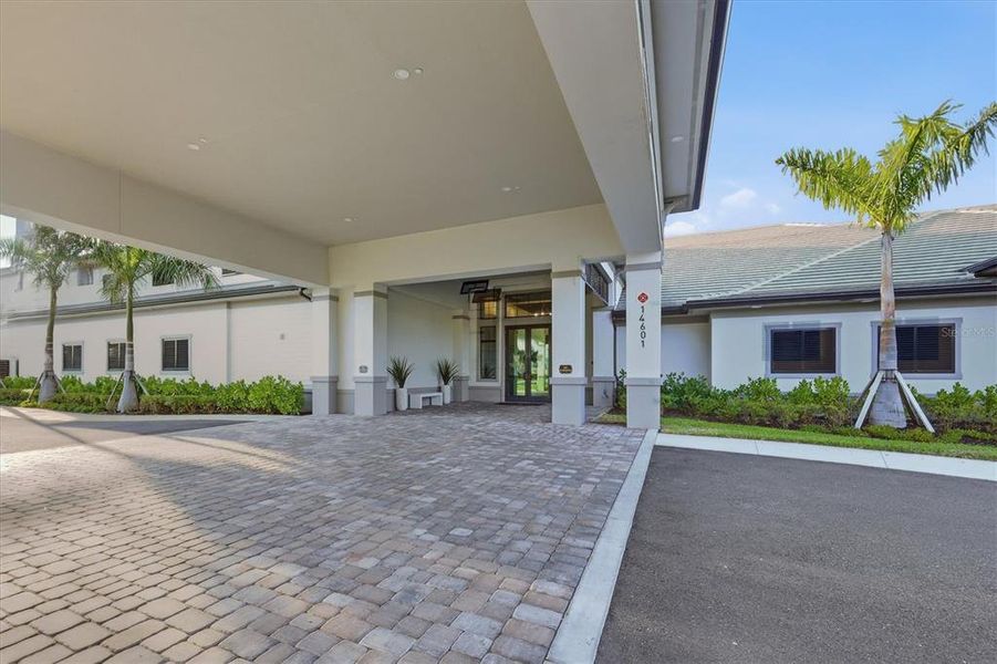 Exterior details and patio area of a home in Heritage Landing, Punta Gorda (Image 37).