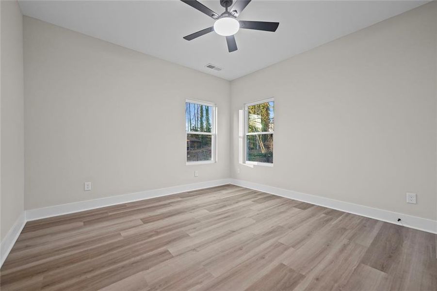 Spacious, unfurnished interior of a new home in , Lawrenceville (Image 37).