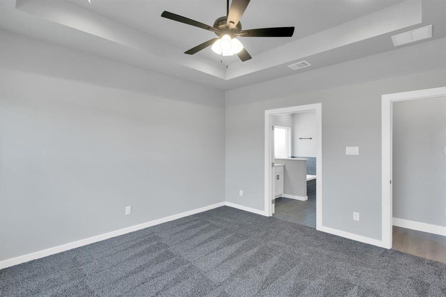 Spacious, unfurnished interior of a new home in , Palmer (Image 25).