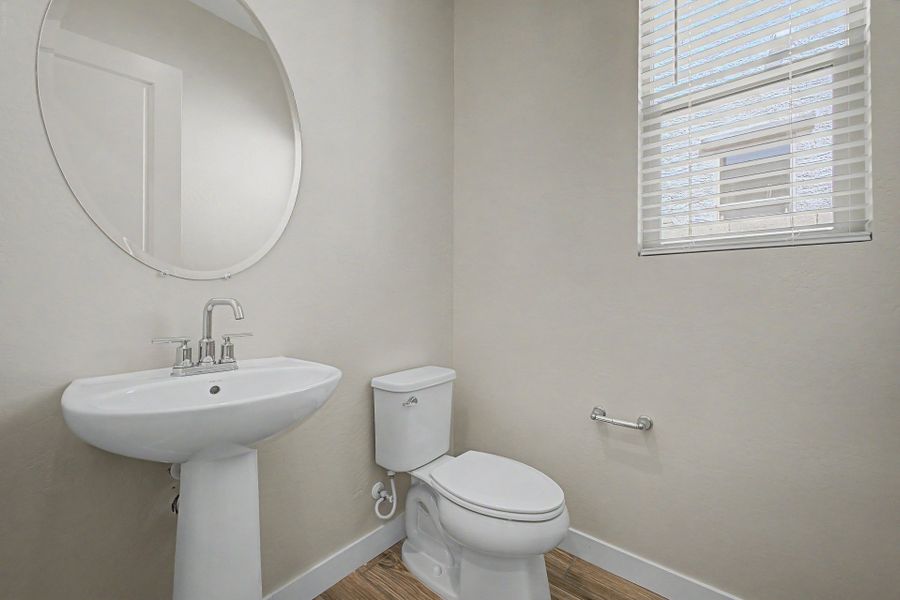 Furnished interior view inside a new home in Rialta, Mesa (Image 4).