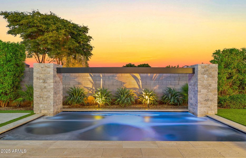 82-web-or-mls-TWILIGHT13