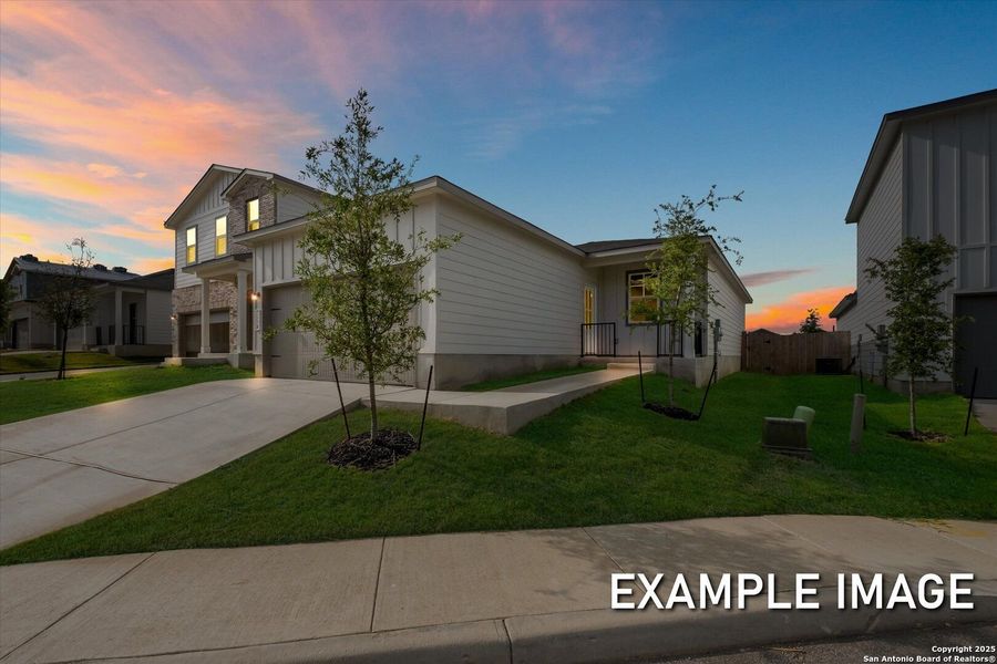 Image 32 of a home in Agave.