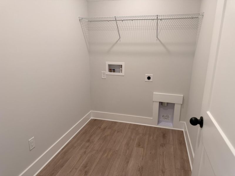 Spacious, unfurnished interior of a new home in Blythe Mill Townhomes, Waxhaw (Image 18).