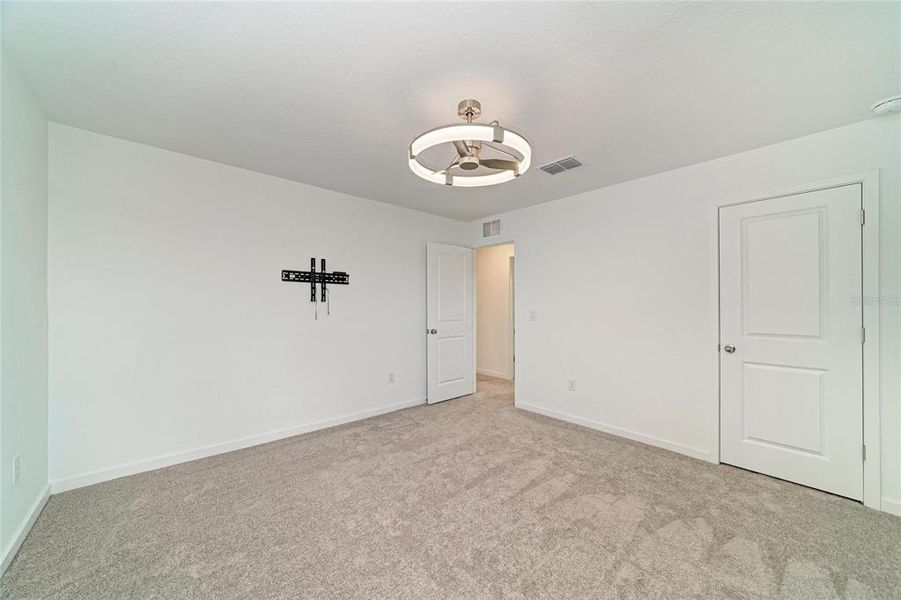 Spacious, unfurnished interior of a new home in Oakfield Lakes, Parrish (Image 51). Spacious, unfurnished interior of a new home in Oakfield Lakes, Parrish (Image 51).