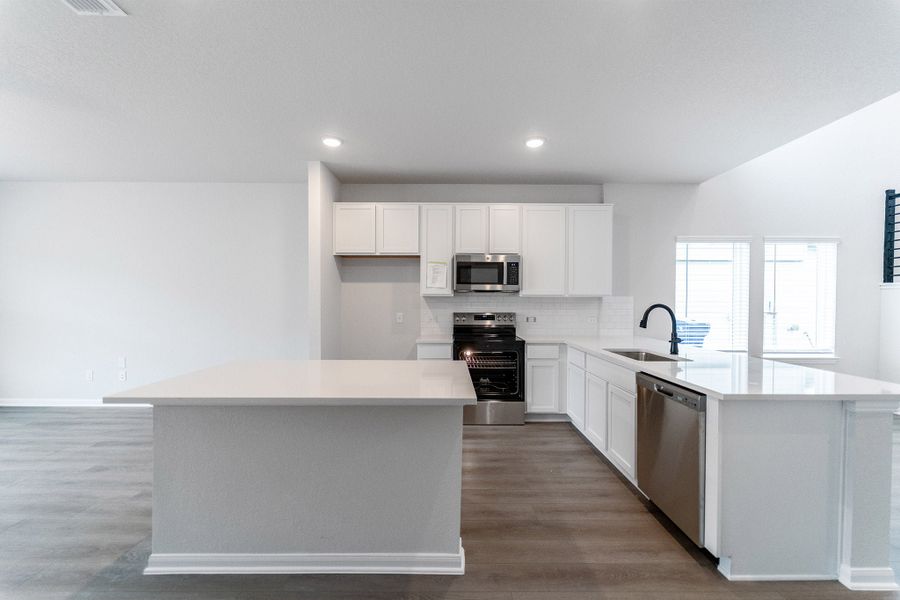 Furnished interior view inside a new home in Hannah Heights, Seguin (Image 4).