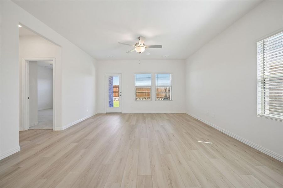 Spacious, unfurnished interior of a new home in Parks at Foster Crossing - Spring Series, Anna (Image 24).