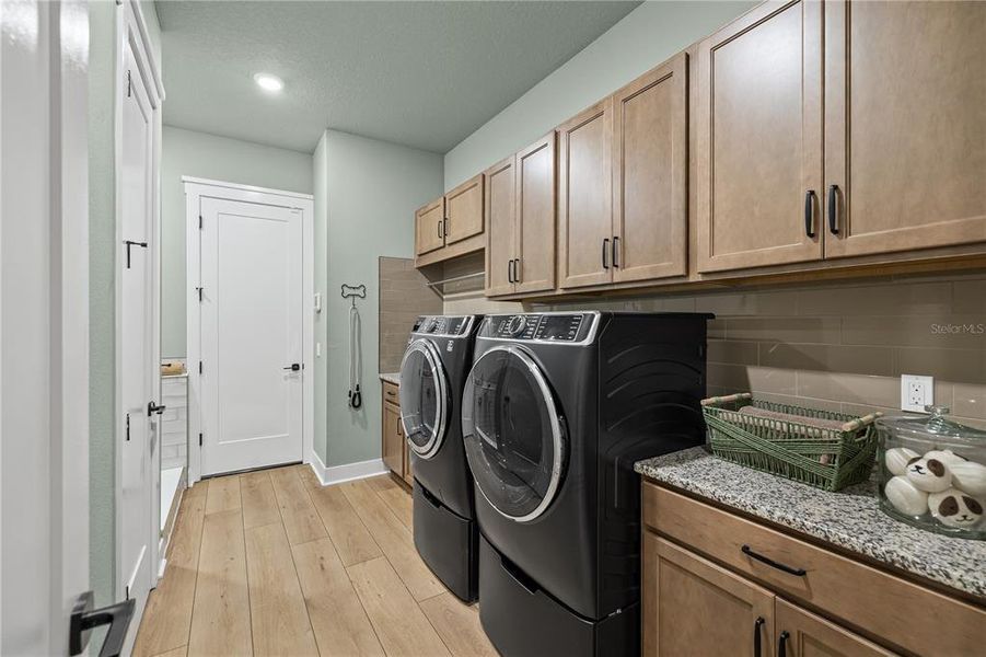 Furnished interior view inside a new home in , Tarpon Springs (Image 8). Furnished interior view inside a new home in , Tarpon Springs (Image 8).