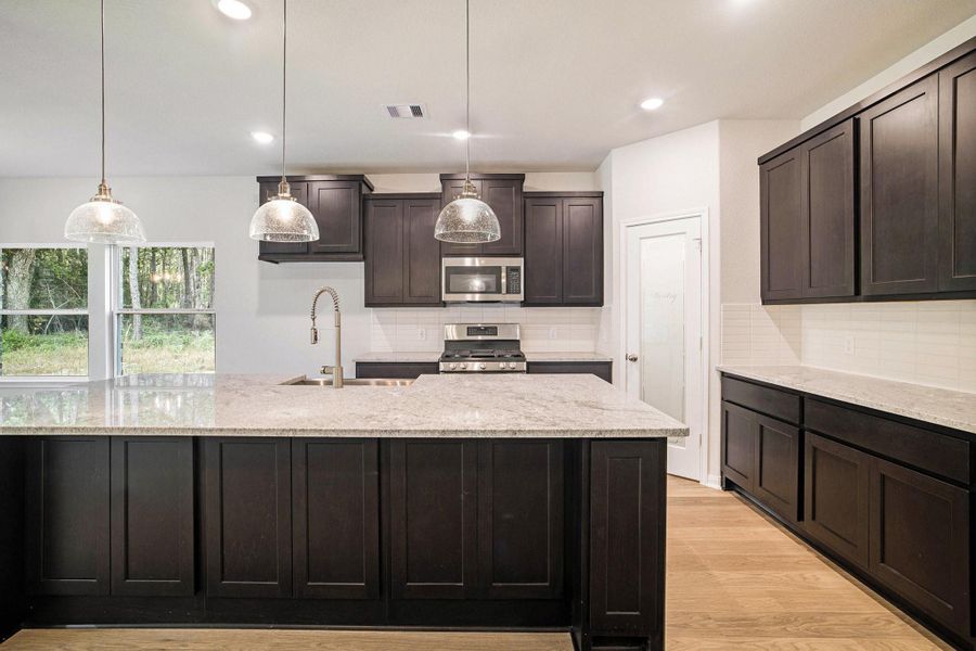 Furnished interior view inside a new home in Oakwood Ranch, Willis (Image 5). Furnished interior view inside a new home in Oakwood Ranch, Willis (Image 5).