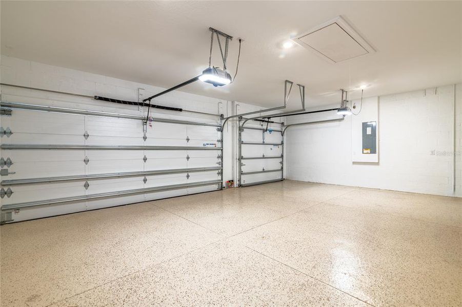 Spacious, unfurnished interior of a new home in Esplanade at Wiregrass Ranch, Wesley Chapel (Image 38).