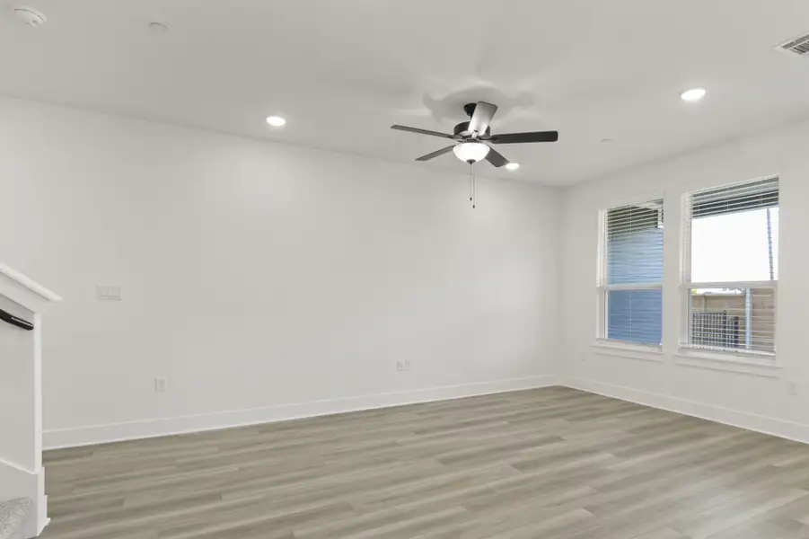 Spacious, unfurnished interior of a new home in Center 45, Round Rock (Image 16). Spacious, unfurnished interior of a new home in Center 45, Round Rock (Image 16).