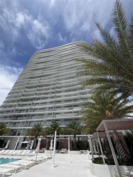 Condo located in North Miami, FL showcasing its design and architecture (Image 2). Condo located in North Miami, FL showcasing its design and architecture (Image 2).