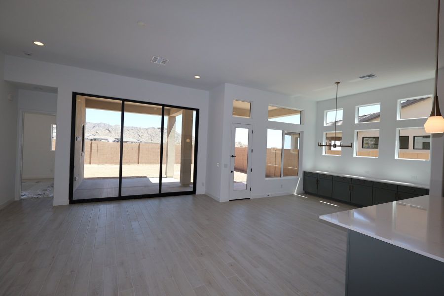 Spacious, unfurnished interior of a new home in Overlook at Verrado Regent Hills, Buckeye (Image 7).