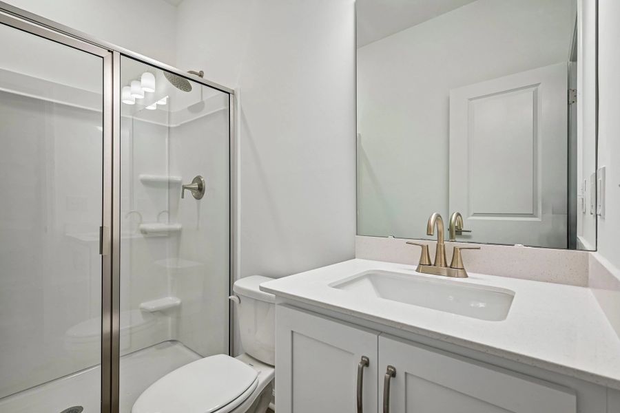 Guest Bath featuring the AW Collection® Timeless - Classic finishes welcome guests with ease.