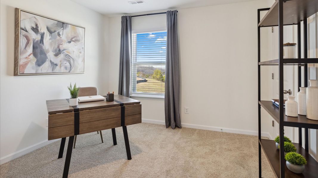 Furnished interior view inside a new home in Saint Andrews Garth, Kingsport (Image 24).