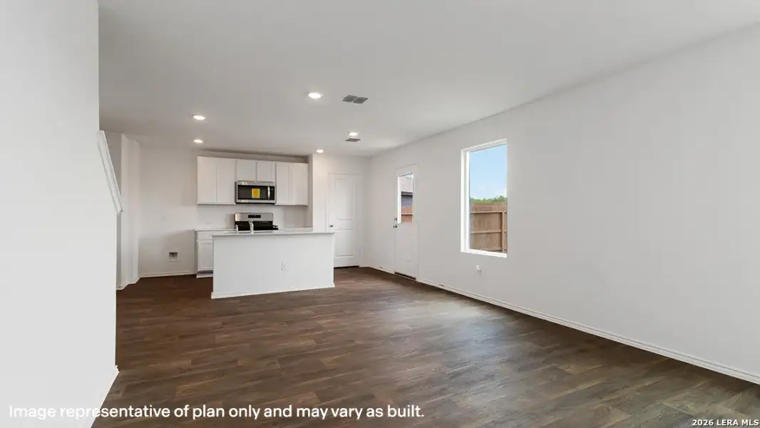 Spacious, unfurnished interior of a new home in , Lytle (Image 20).