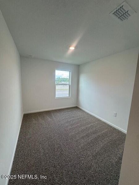 Spacious, unfurnished interior of a new home in The Landing, Middleburg (Image 44).