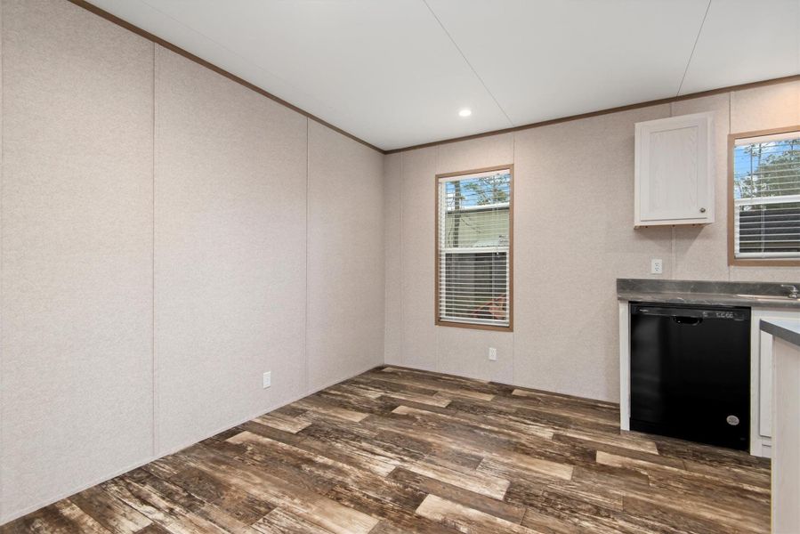 Spacious, unfurnished interior of a new home in , Magnolia (Image 11).