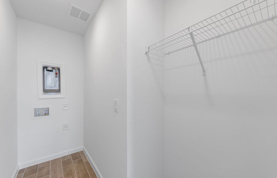 Representative unfurnished interior of a home built from the Mabel II with ADU by Pulte Homes in SeaFlower, Bradenton (Image 26).