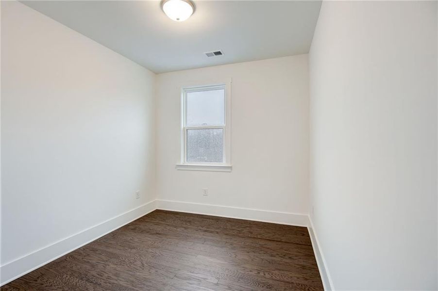 Spacious, unfurnished interior of a new home in Park Vue, Atlanta (Image 26). Spacious, unfurnished interior of a new home in Park Vue, Atlanta (Image 26).