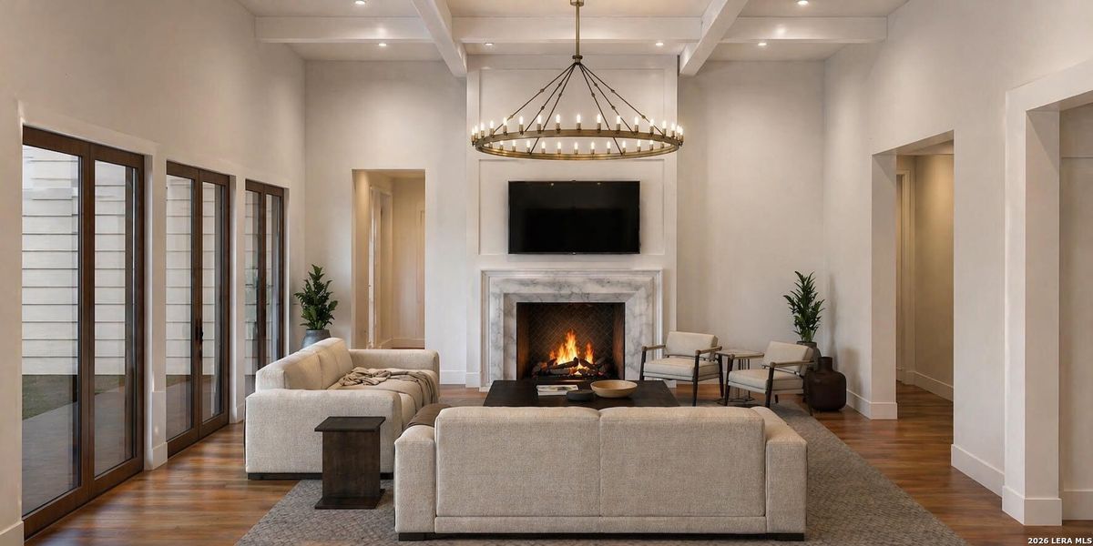 Furnished interior view inside a new home in , Alamo Heights (Image 3).