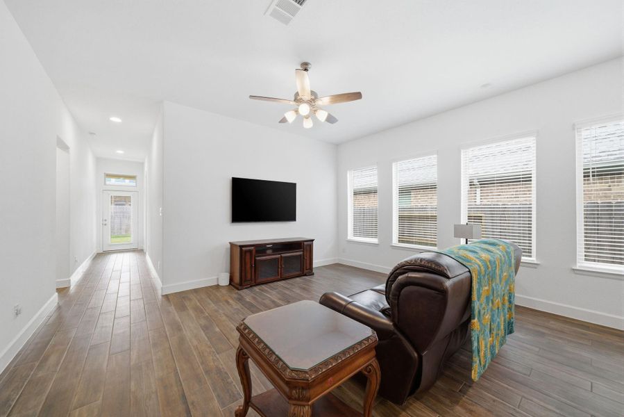 Furnished interior view inside a new home in Artavia, Conroe (Image 10).