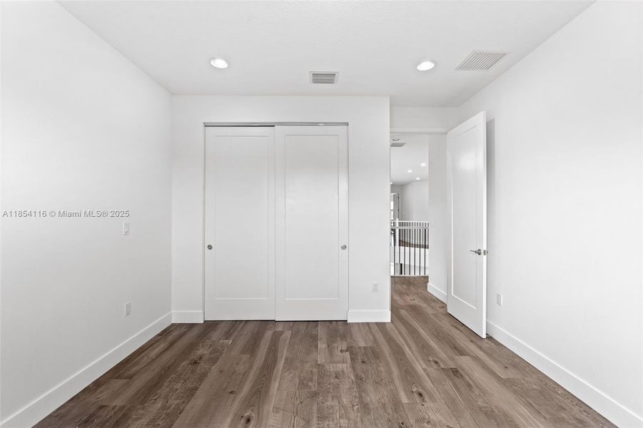 Spacious, unfurnished interior of a new home in , Boca Raton (Image 41).