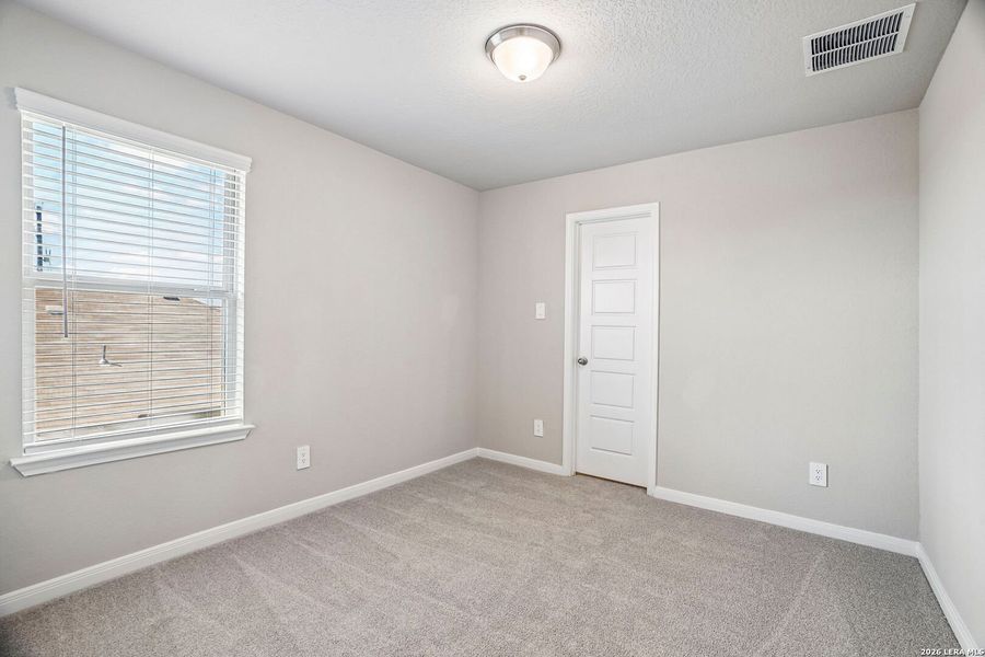 Spacious, unfurnished interior of a new home in Catalina, Converse (Image 22).