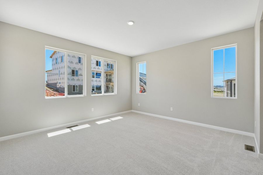 Spacious, unfurnished interior of a new home in The Aurora Highlands, Aurora (Image 11). Spacious, unfurnished interior of a new home in The Aurora Highlands, Aurora (Image 11).