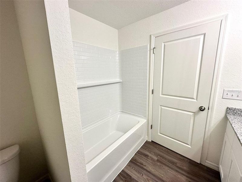 Spacious, unfurnished interior of a new home in , Port Charlotte (Image 25).