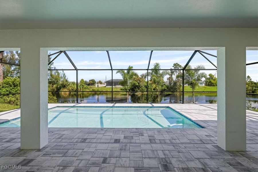 Image 33 of a home in Cape Coral.