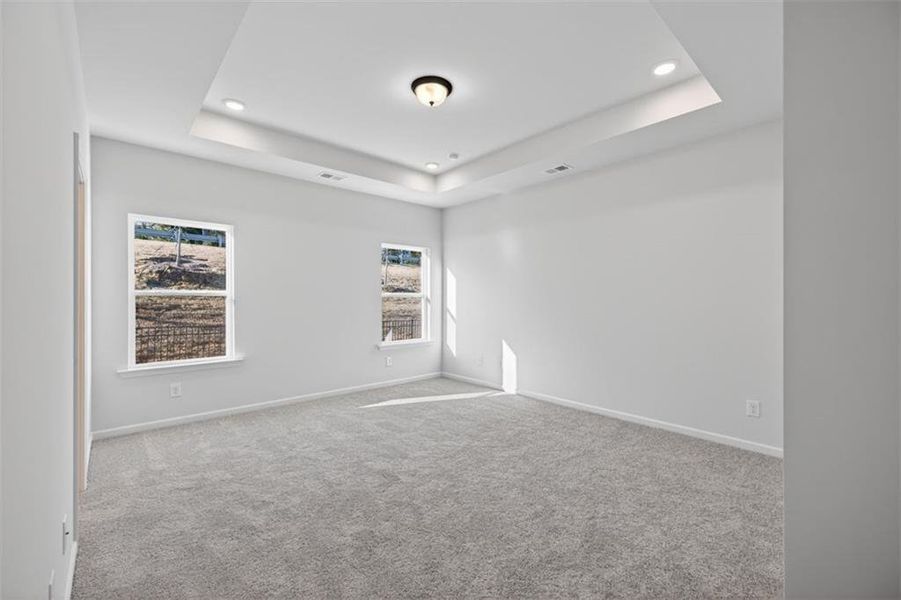 Spacious, unfurnished interior of a new home in Sanders Park, Austell (Image 27).